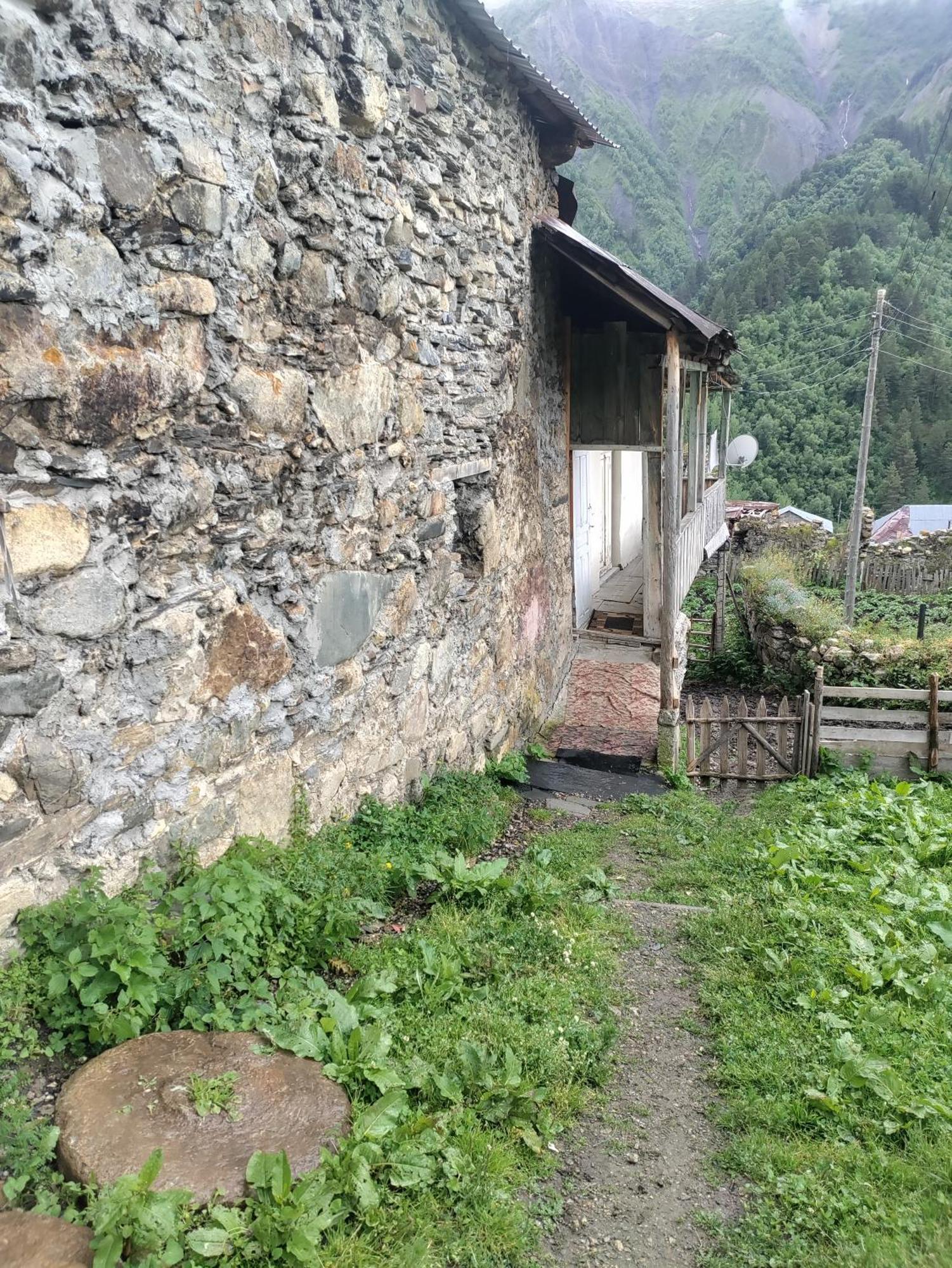 Guest House "Betqil" Adishi Esterno foto